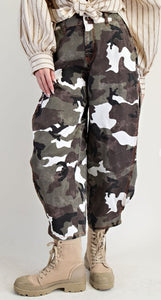 Camouflage Barrel Pants By Easel