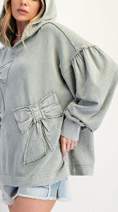 Mineral washed sweatshirt for women